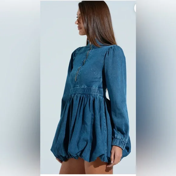 Akira || Denim Mini Dress || size Small
PASS THE BUBBLY DENIM MINI DRESS - Picture 5 of 6